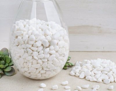 Fish Tank Gravel Rocks Marble Chips Gravel Stones Aquarium Natural Gravel white Colour For Garden Plant Decor, Decorative Stones 1 KG